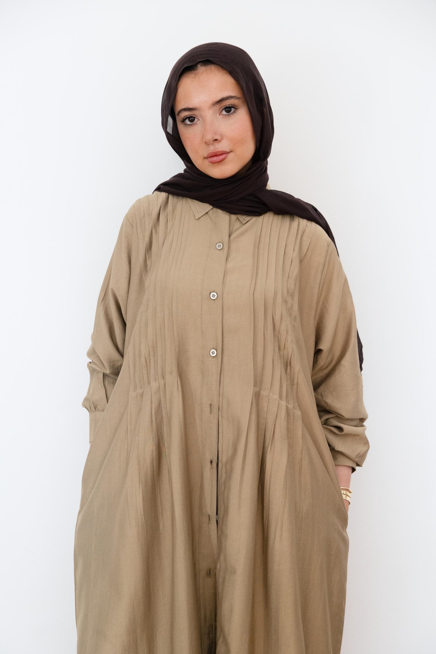 The Summer Pleat Shirt Olive