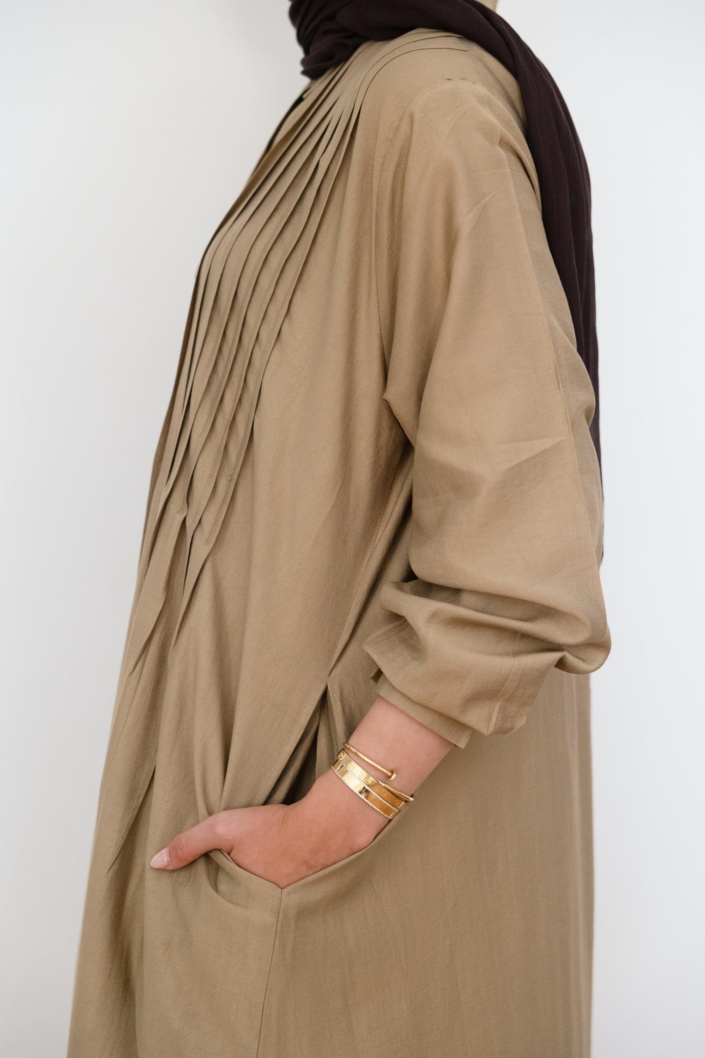 The Summer Pleat Shirt Olive