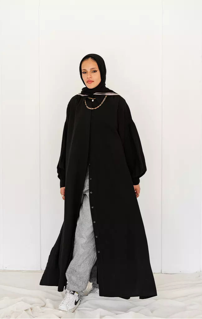 Office Sleek Shirt in Black