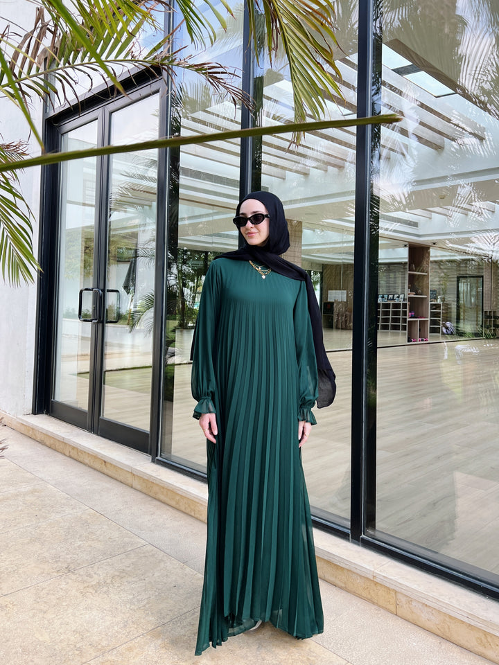 Cloach Pleated Dress In Green