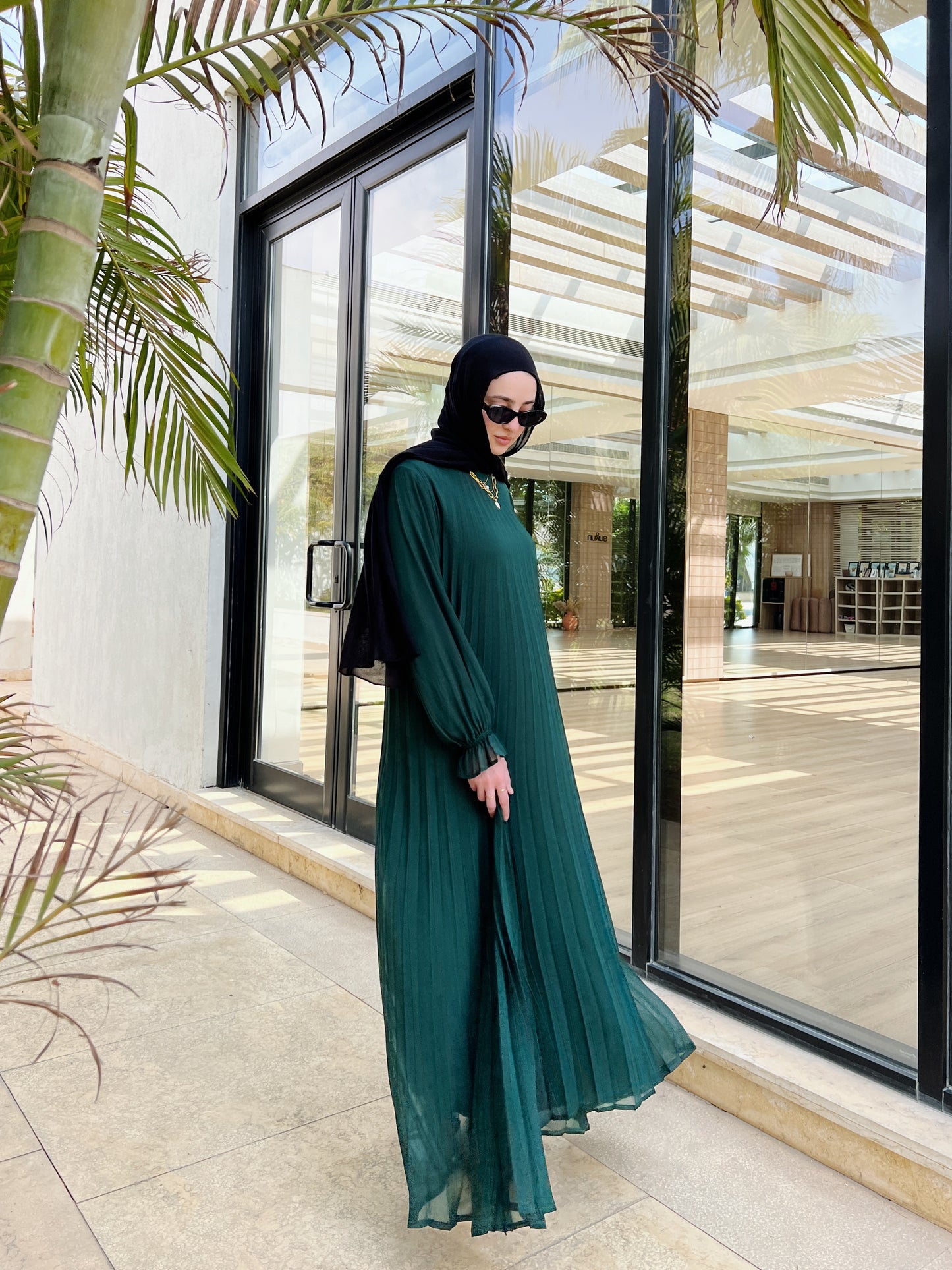 Cloach Pleated Dress In Green