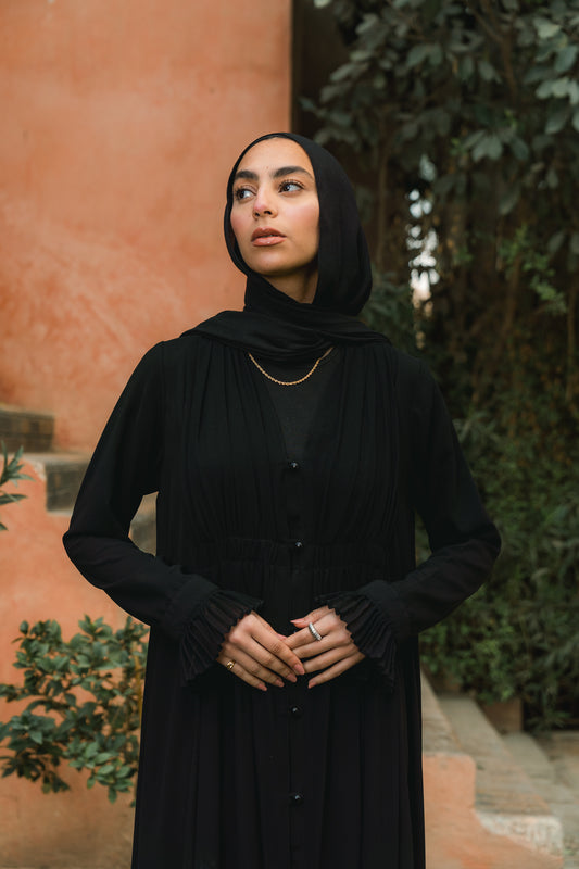 Gathered waist abaya