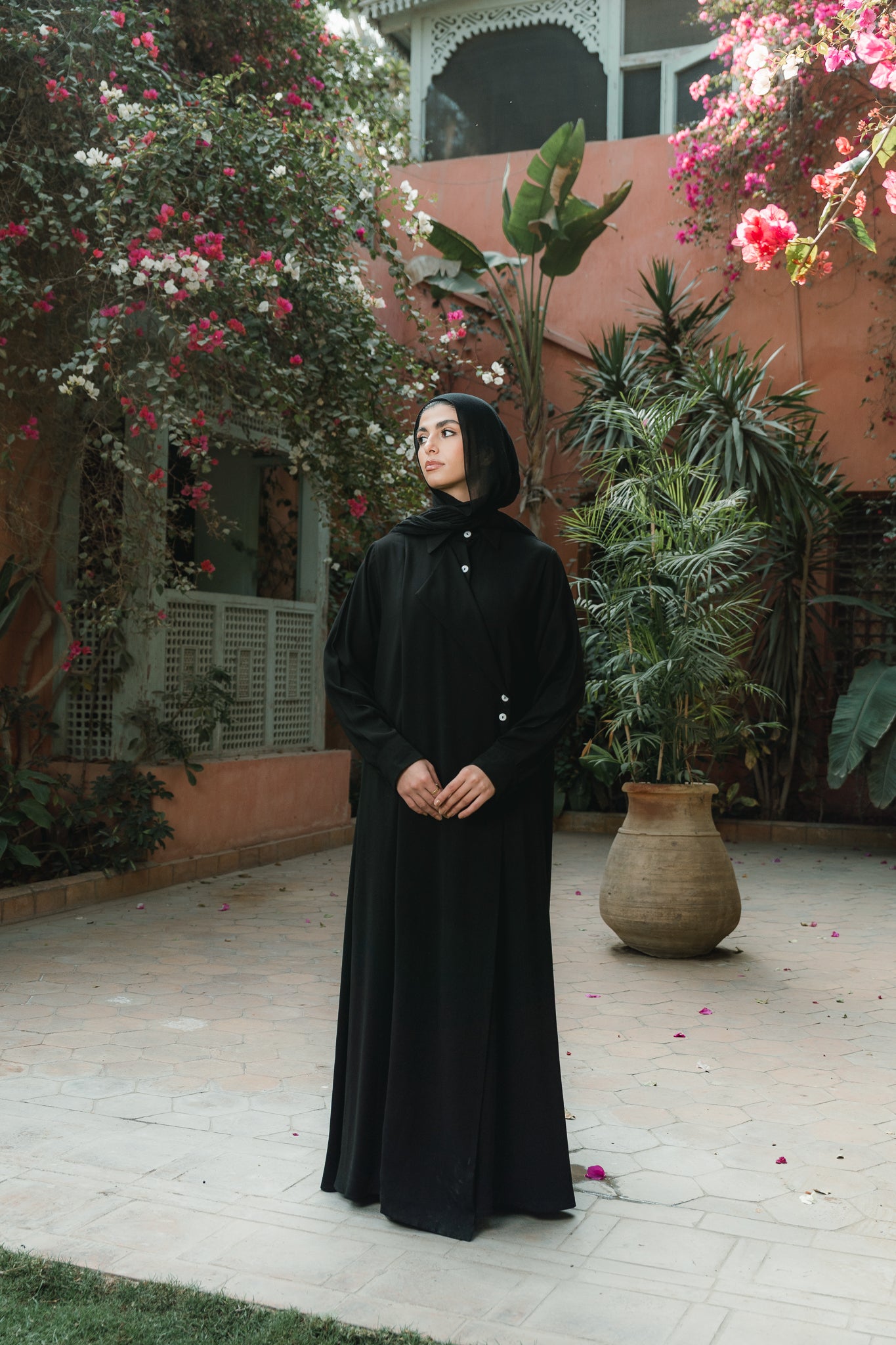 Overlap Abaya