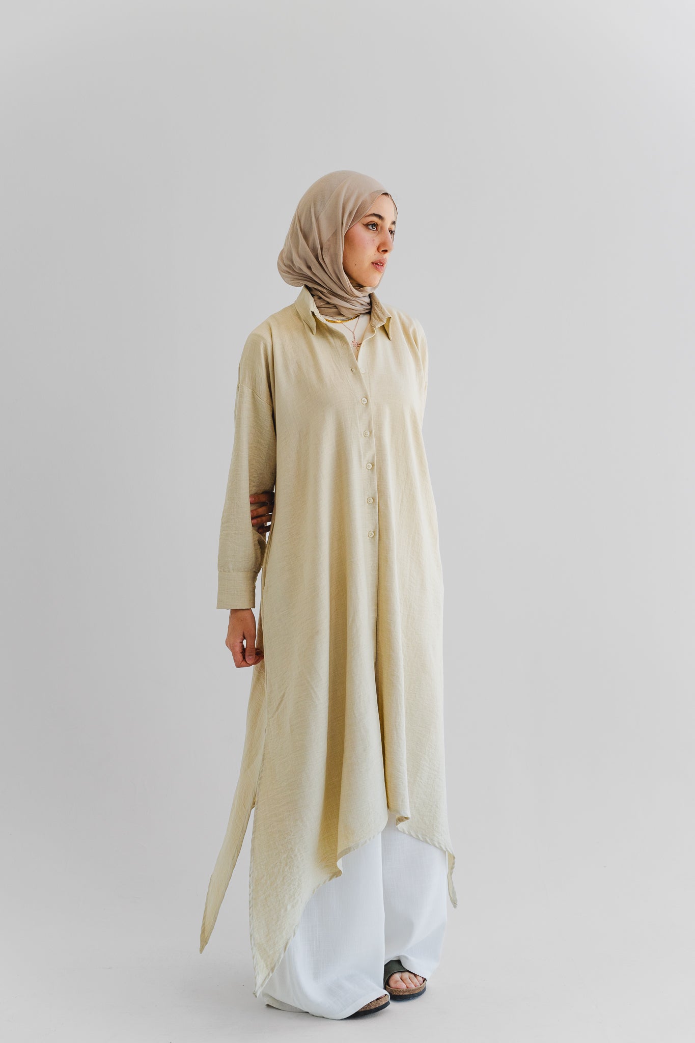 The Ease Top In Ivory Beige