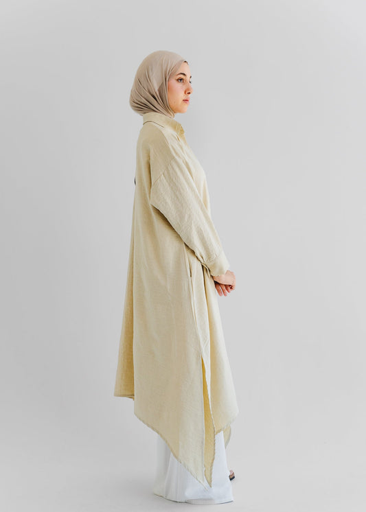 The Ease Top In Ivory Beige
