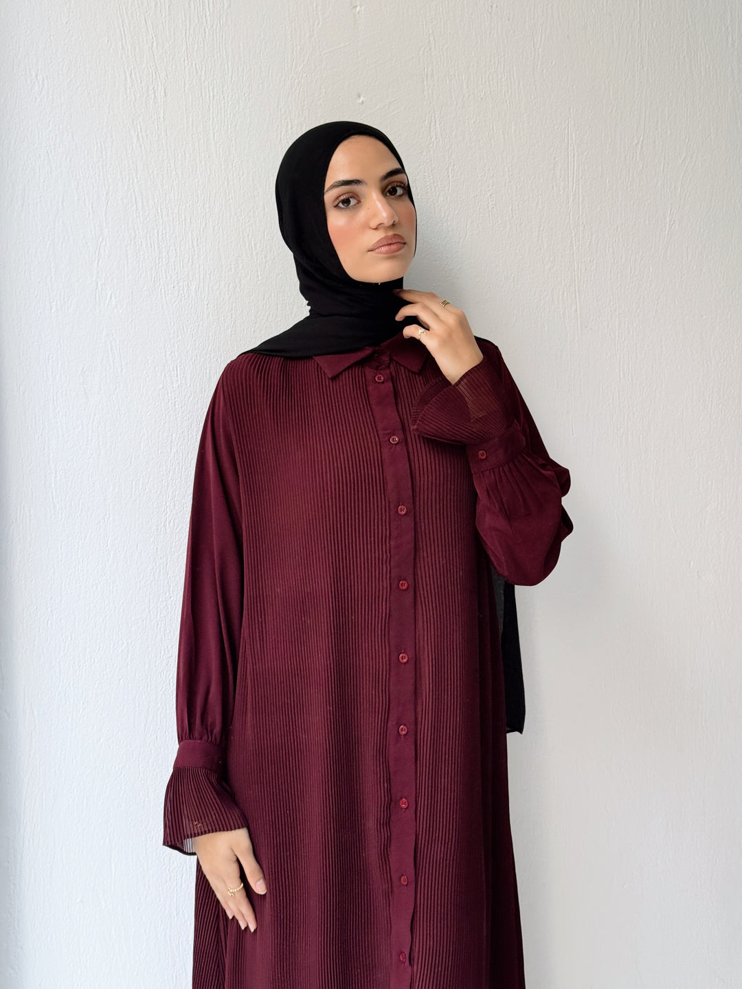 Timeless Pleated Shirt in Burgundy
