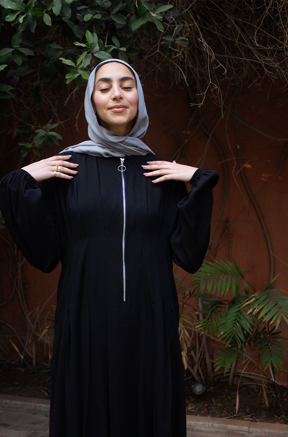 Gathered Details Zipped Abaya