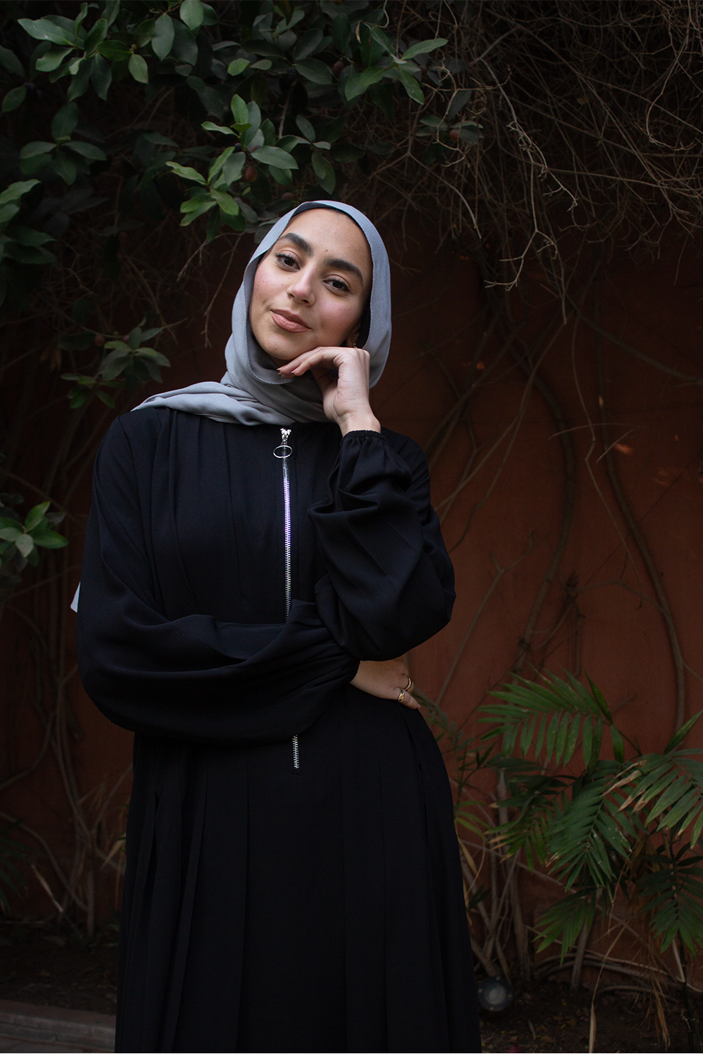 Gathered Details Zipped Abaya