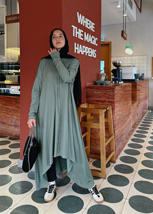 Flowy Ribbed Top In olive