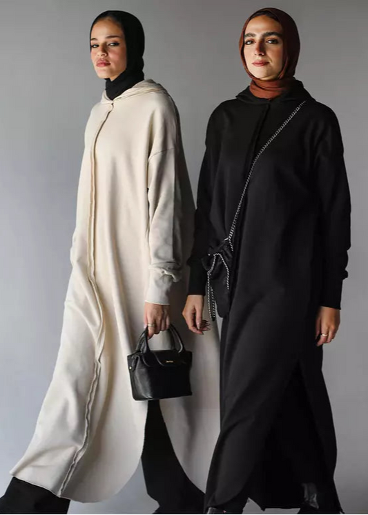 Rounded Hoodie In Black