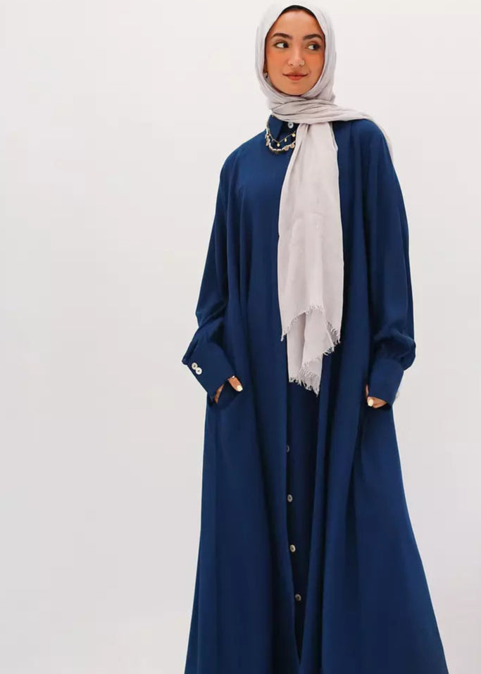 9-5 Elegance Shirt Dress In Navy Blue