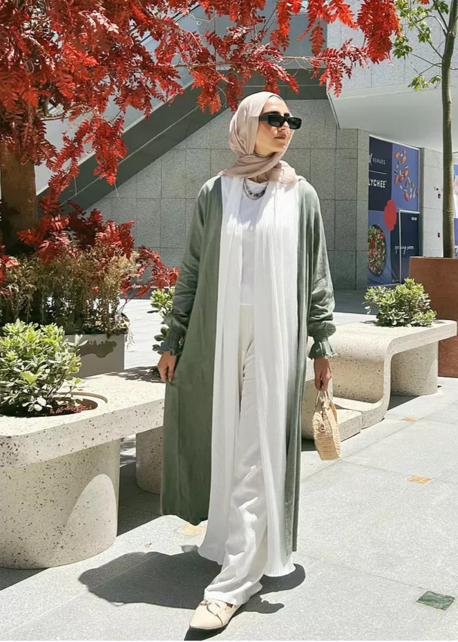 Linen x Chiffon Pleated Collar Kimono in Olive