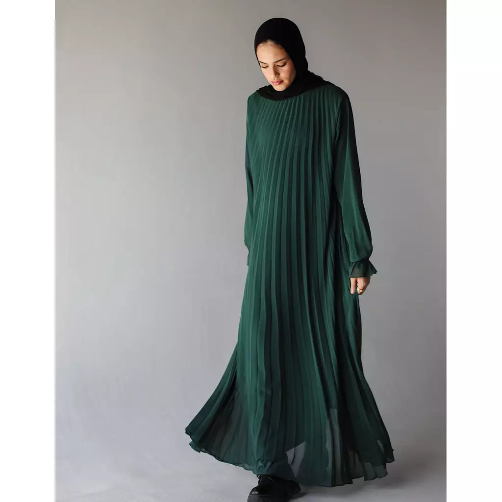 Cloach Pleated Dress In Green