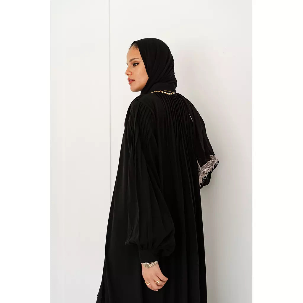 Office Sleek Shirt in Black