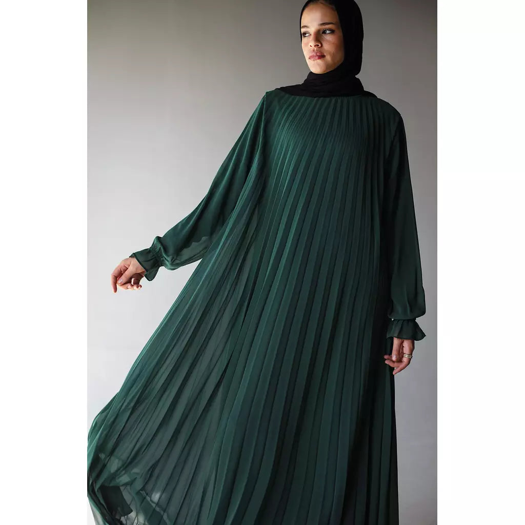 Cloach Pleated Dress In Green