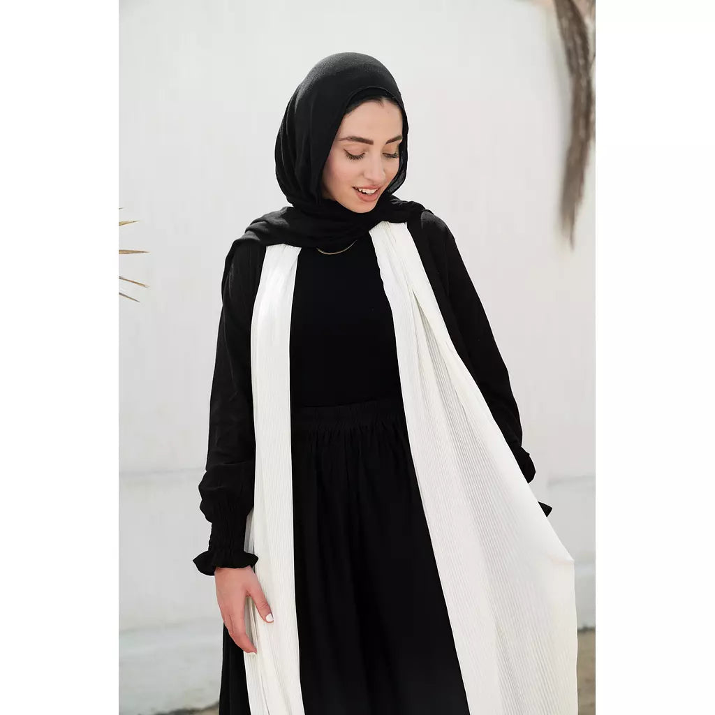 Linen x Chiffon Pleated Collar Kimono in Black