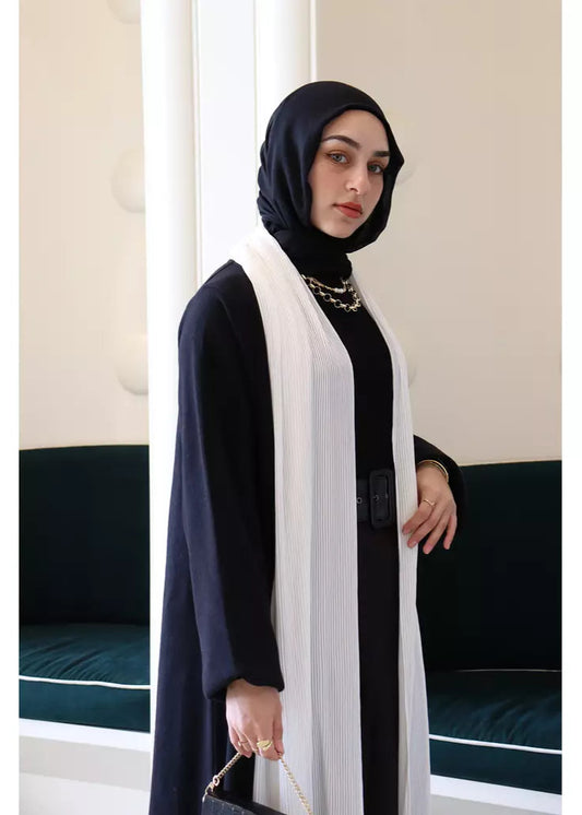 Chiffon X Wool Pleated Collar Cardigan in Black